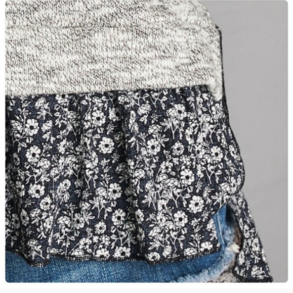 ‼️CLEARANCE PRICE FIRM‼️ Hooded Ruffle Hem Top - Picture 7 of 7